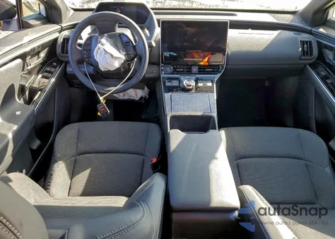 2024 Toyota Bz4X Xle z USA, uszkodzony, nr VIN JTMABACAXRA051778